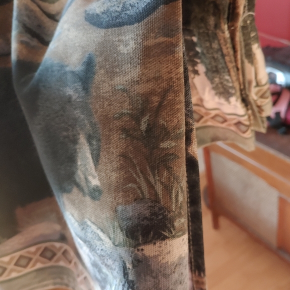 Bear Curtain - Picture 5 of 8